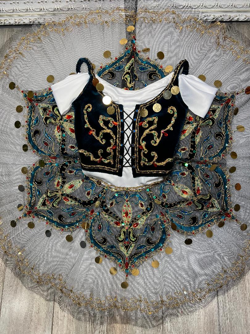 Esmeralda Grand Pas de Deux - Dancewear by Patricia