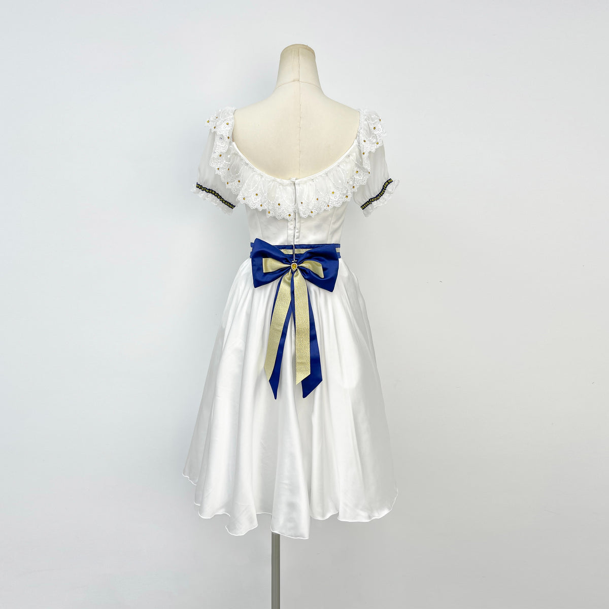 White Clara
