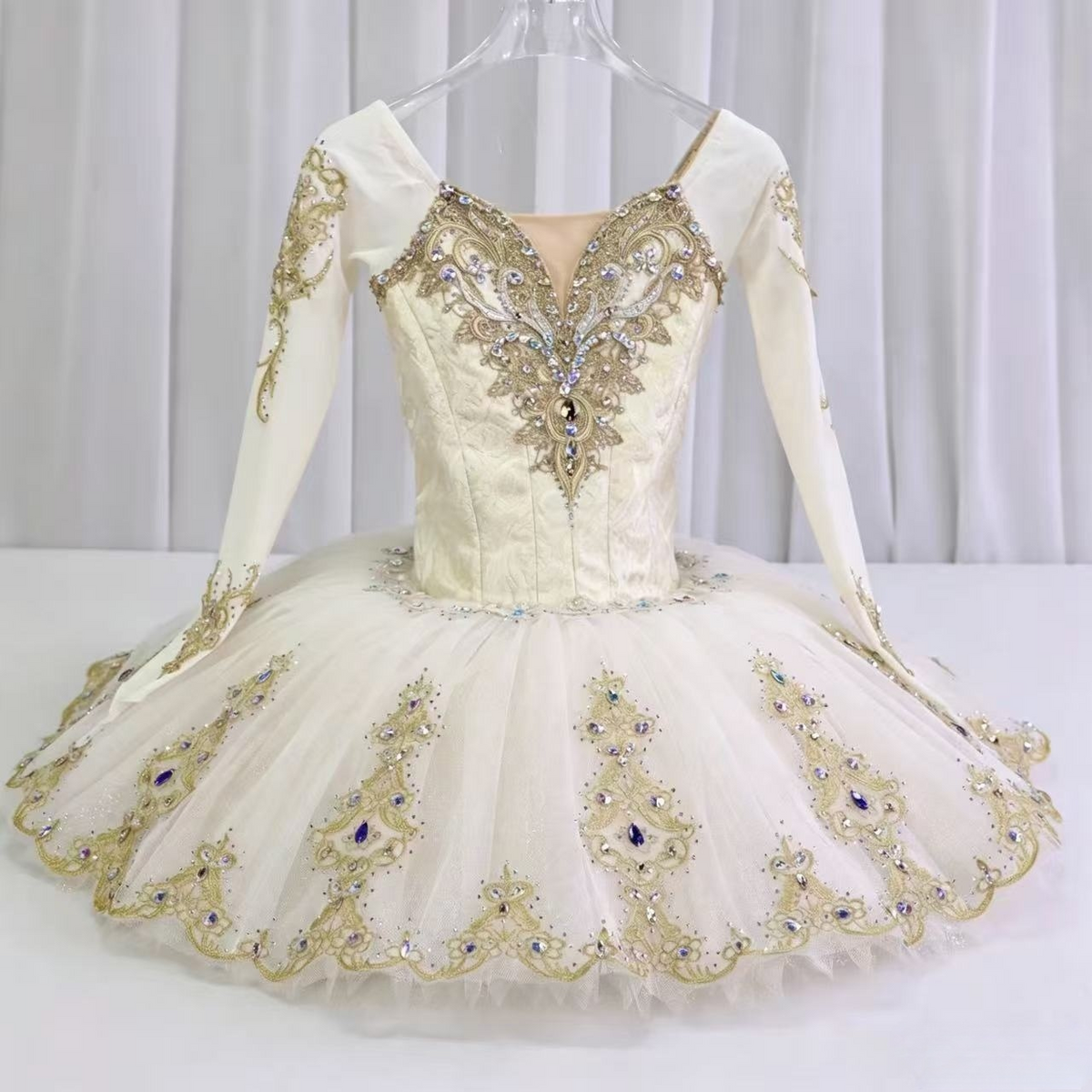 Classical Pas - Dancewear by Patricia