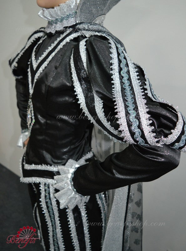 Nutcracker rat King P0223