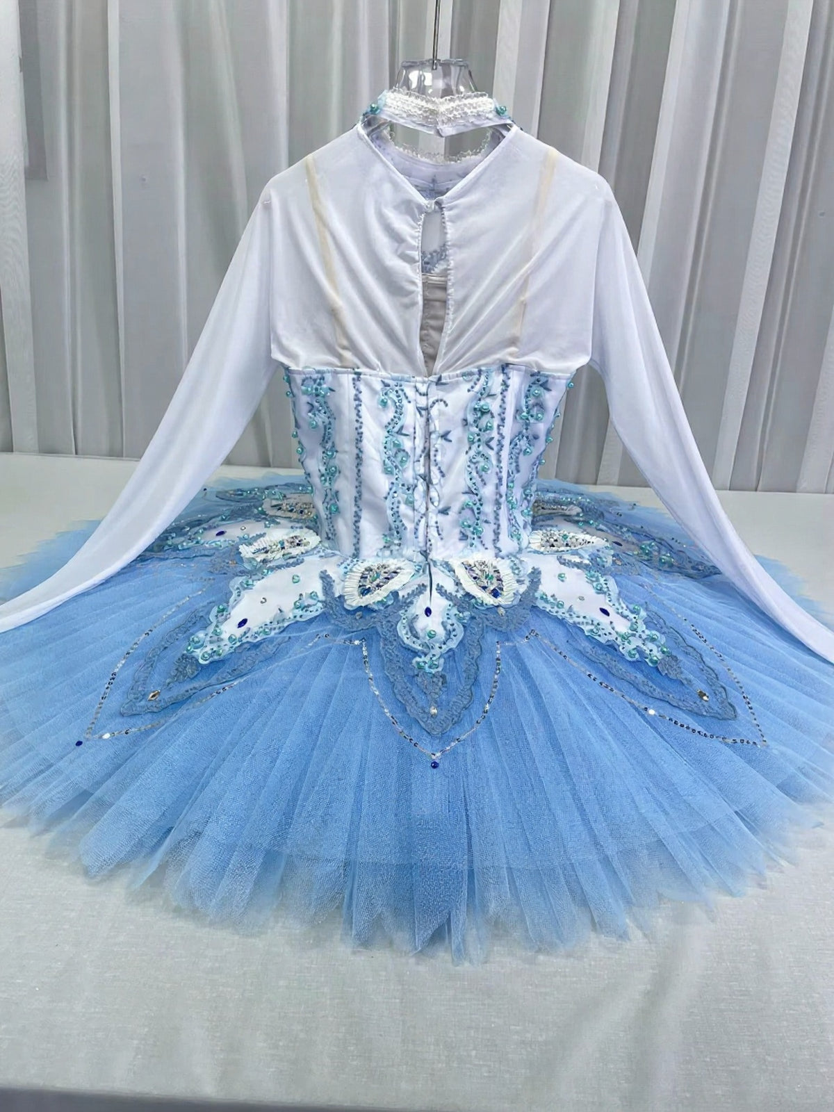 Snow - Corps de Ballet