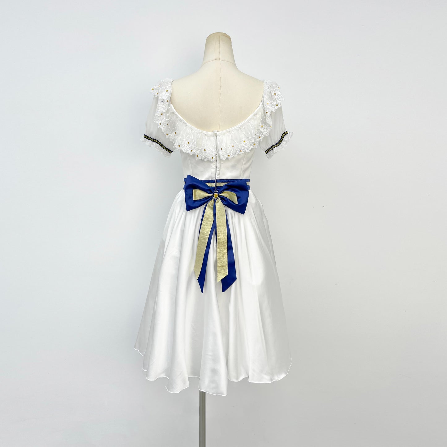 White Clara